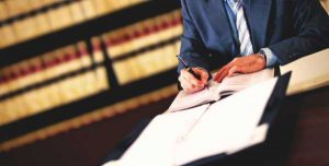 Прогноз: Криптокомпании в ближайшей перспективе увеличат штат юристов